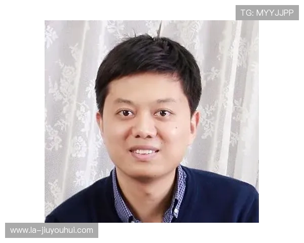 围绕广外足球队帅哥身份揭秘的校园人物趣味深度探讨报道专题文章